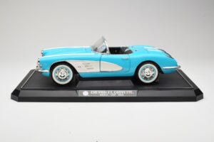 Chevrolet Corvette C1 Hard Top Modrý Solido 1:12 1202-M1 Kov – obrázek 4 z 8