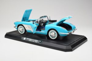 Chevrolet Corvette C1 Hard Top Modrý Solido 1:12 1202-M1 Kov – obrázek 5 z 8
