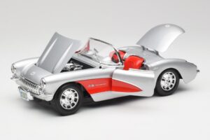 Chevrolet Corvette C1 Stříbrný & Červený Bburago 1:18 3024-M1 Kov – obrázek 2 z 8