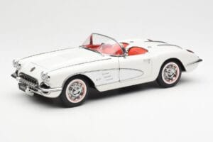 Chevrolet Corvette C1 Spider Hard Top Snowcrest Bílý AUTOart 1:18 71147 Kov
