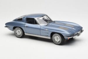 Chevrolet Corvette C2 Modošedý Metalický AUTOart 1:18 71182 Kov – obrázek 6 z 8