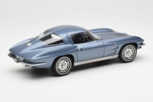 Chevrolet Corvette C2 Modošedý Metalický AUTOart 1:18 71182 Kov – obrázek 3 z 8