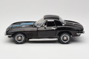 Chevrolet Corvette C2 Černý American Muscle 1:18 AMM1099/06 Kov – obrázek 4 z 8