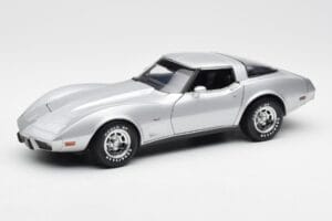 Chevrolet Corvette C3 Stříbrný UT Models 1:18 21072 Kov