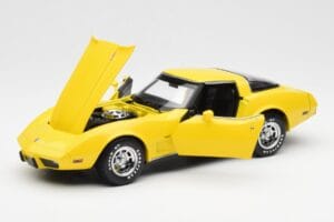 Chevrolet Corvette C3 Žlutý UT Models 1:18 21074 Kov – obrázek 2 z 8