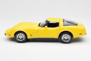 Chevrolet Corvette C3 Žlutý UT Models 1:18 21074 Kov – obrázek 4 z 8