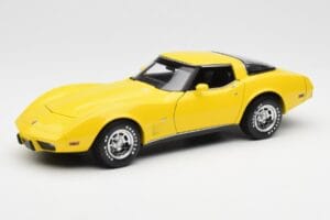Chevrolet Corvette C3 Žlutý UT Models 1:18 21074 Kov