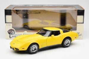 Chevrolet Corvette C3 Žlutý UT Models 1:18 21074 Kov – obrázek 8 z 8