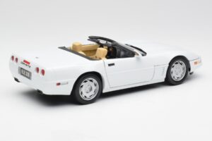 Chevrolet Corvette C4 Kabriolet Bílý Maisto 1:18 32830 Kov – obrázek 3 z 8