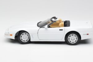 Chevrolet Corvette C4 Kabriolet Bílý Maisto 1:18 32830 Kov – obrázek 4 z 8