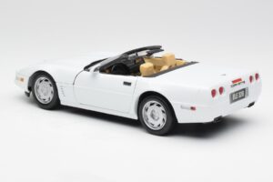 Chevrolet Corvette C4 Kabriolet Bílý Maisto 1:18 32830 Kov – obrázek 7 z 8