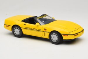 Chevrolet Corvette C4 Indianapolis 500 Pace Car Žlutý Greenlight 1:18 11801-06 Kov – obrázek 6 z 8