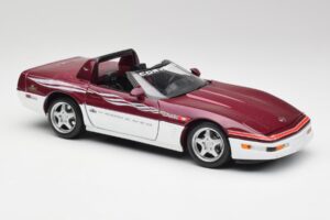 Chevrolet Corvette C4 Indy 500 Pace Car Maisto 1:18 56011 Kov – obrázek 6 z 8