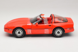 Chevrolet Corvette C4 Larry Sellers Big Lebowski Movie Car GreenLight 1:18 13533 Kov – obrázek 3 z 6