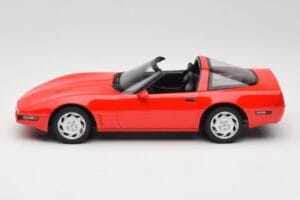 Chevrolet Corvette C4 Torch Red GT Spirit 1:18 GT537 Pryskyřice – obrázek 3 z 6