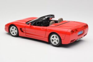 Chevrolet Corvette C5 Kabriolet Červený Bburago 1:18 3076 Kov – obrázek 7 z 8