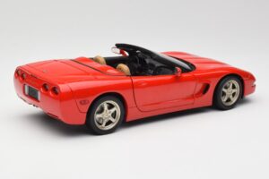 Chevrolet Corvette C5 Kabriolet Červený UT Models 1:18 21006 Kov – obrázek 3 z 8