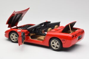 Chevrolet Corvette C5 Kabriolet Červený UT Models 1:18 21006 Kov – obrázek 5 z 8