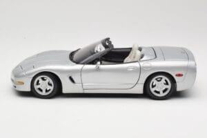 Chevrolet Corvette C5 Kabriolet Stříbrný Maisto 1:18 50317 Kov – obrázek 4 z 8