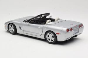 Chevrolet Corvette C5 Kabriolet Stříbrný Maisto 1:18 50317 Kov – obrázek 7 z 8