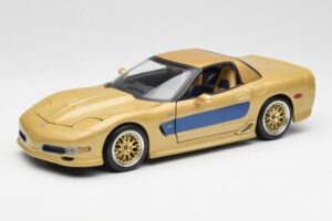 Chevrolet Corvette C5 Guldstrand Signature Edition Zlatý Maisto 1:18 31657 Kov
