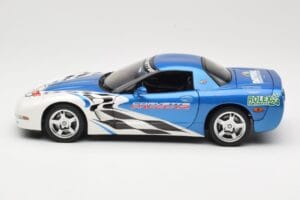 Chevrolet Corvette C5 Pace Car Rolex 24 at Daytona 1999 UT Models 1:18 39944 Kov – obrázek 4 z 8