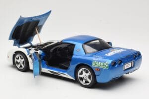 Chevrolet Corvette C5 Pace Car Rolex 24 at Daytona 1999 UT Models 1:18 39944 Kov – obrázek 5 z 8
