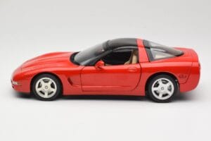 Chevrolet Corvette C5 Targa Červený UT Models 1:18 21001 Kov – obrázek 4 z 8