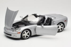 Chevrolet Corvette C6 Kabriolet Stříbrný Hot Wheels 1:18 B6052 Kov – obrázek 2 z 8