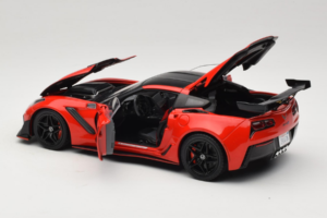 Chevrolet Corvette C7 ZR1 Torch Red IXO 1:18 18RDC243-FO Kov – obrázek 5 z 8