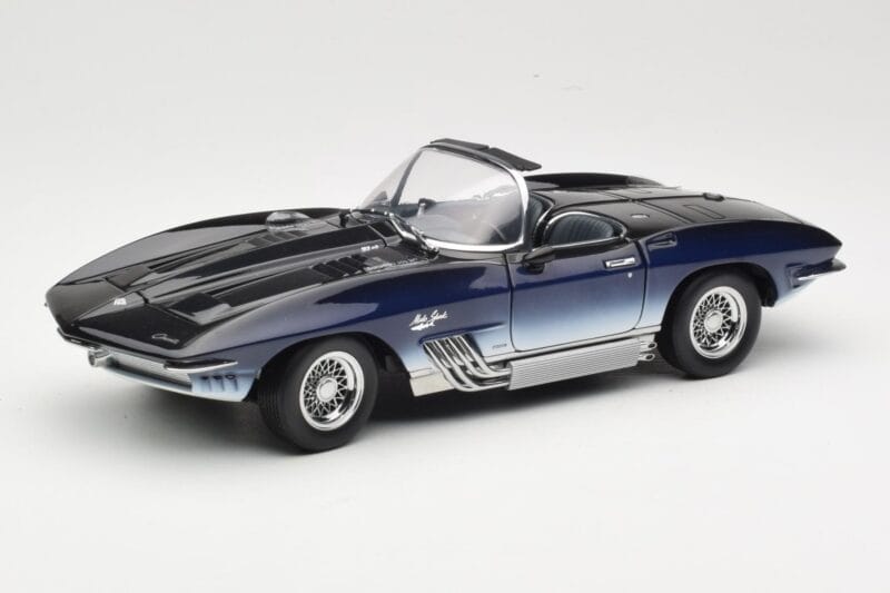 Chevrolet Corvette Mako Shark Tmavě Modrý UT Models 1:18 21061 Kov