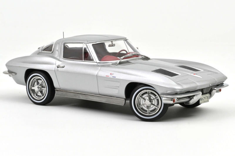 Chevrolet Corvette C2 Sting Ray Sebring Silver Norev 1:18 189052 Kov