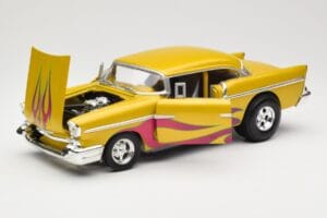 Chevrolet Custom Žlutý s Plamenem Hot Wheels 1:18 21356 Kov – obrázek 2 z 8