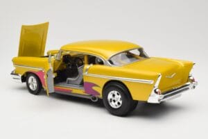 Chevrolet Custom Žlutý s Plamenem Hot Wheels 1:18 21356 Kov – obrázek 5 z 8