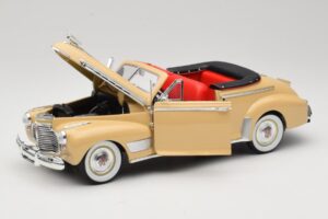 Chevrolet Deluxe Kabriolet Béžový Eagle Collectibles 1:18 3022518 Kov – obrázek 2 z 8