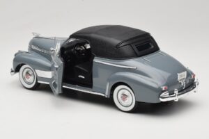 Chevrolet Deluxe Kabriolet Se Skládací Střechou Šedý Eagles Race 1:18 7497276 Kov – obrázek 5 z 8