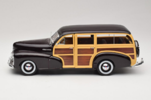 Chevrolet Fleetmaster Woody Černý Maisto 1:18 56043 Kov – obrázek 4 z 8