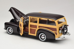 Chevrolet Fleetmaster Woody Černý Maisto 1:18 56043 Kov – obrázek 5 z 8