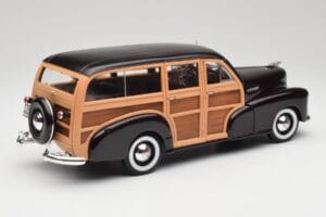 Chevrolet Fleetmaster Woody Černý & Wood Panels Maisto 1:18 43697545B Kov – obrázek 3 z 8