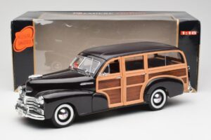 Chevrolet Fleetmaster Woody Hnědý Maisto 1:18 36854 Kov – obrázek 8 z 8