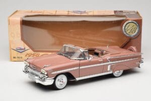 Chevrolet Impala Kabriolet Hnědý Motormax 1:18 73112 Kov – obrázek 8 z 8