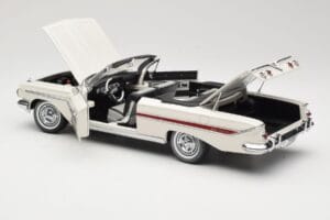 Chevrolet Impala Kabriolet Bílý Sun Star 1:18 3405 Kov – obrázek 5 z 8