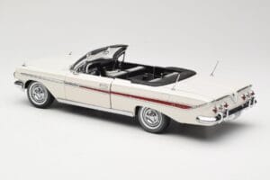 Chevrolet Impala Kabriolet Bílý Sun Star 1:18 3405 Kov – obrázek 7 z 8