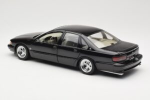 Chevrolet Impala SS Černý AUTOart 1:18 71091 Kov – obrázek 7 z 8