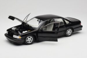 Chevrolet Impala SS Černý UT Models 1:18 21031 Kov – obrázek 2 z 8