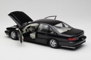 Chevrolet Impala SS Černý UT Models 1:18 21031 Kov – obrázek 5 z 8