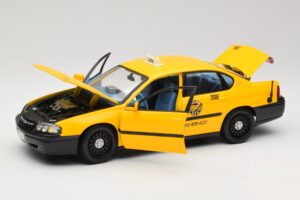 Chevrolet Impala Taxi Maisto 1:18 36617 Kov – obrázek 2 z 8