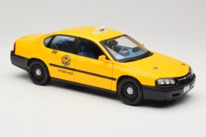 Chevrolet Impala Taxi Maisto 1:18 36617 Kov – obrázek 6 z 8