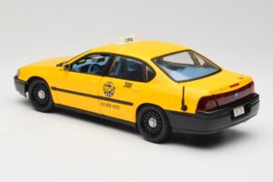 Chevrolet Impala Taxi Maisto 1:18 36617 Kov – obrázek 7 z 8