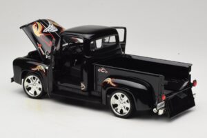 Chevrolet Old School Cody Project Truck & Chopper Set Joyride 1:18 33911 Kov – obrázek 5 z 8
